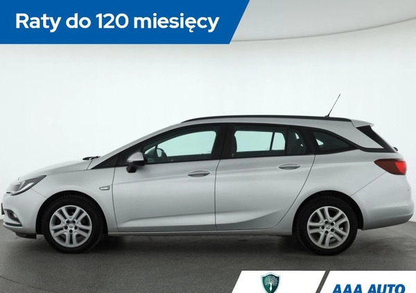 Opel Astra cena 48000 przebieg: 106762, rok produkcji 2018 z Bełchatów małe 211